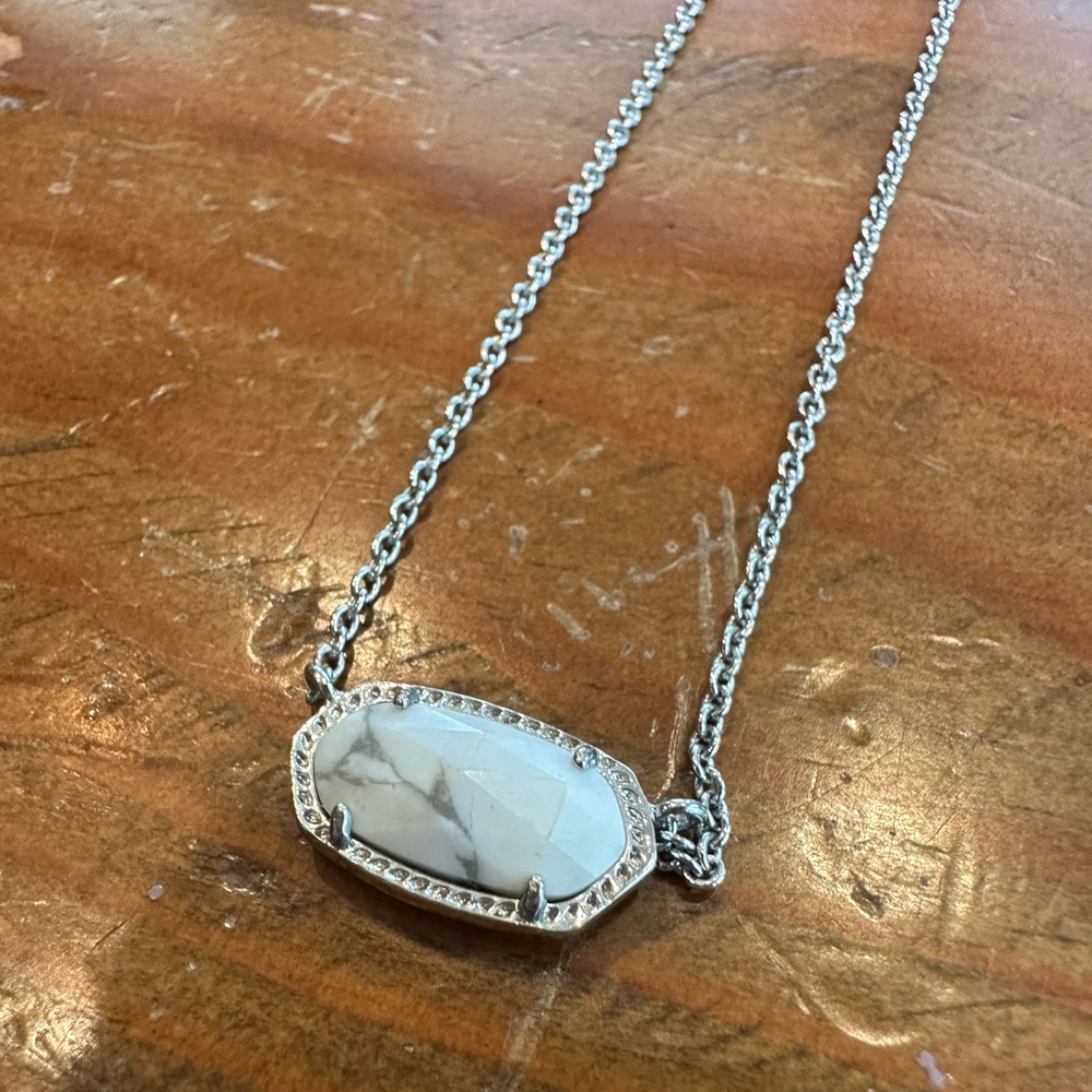 Rare Kendra Scott Elisa White Howlite stone Necklace with silver hardware